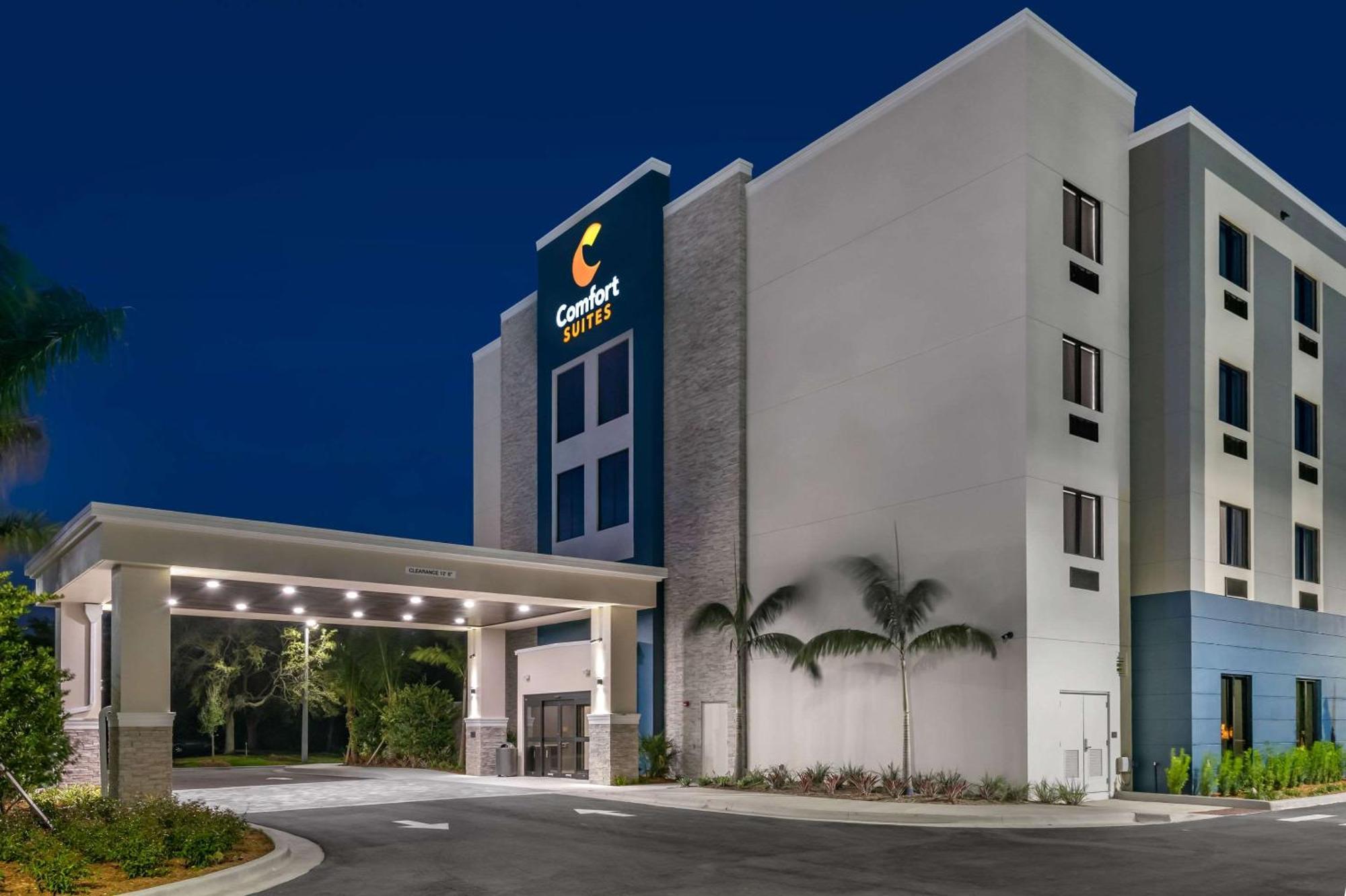 Comfort Suites Stuart-Hutchinson Island エクステリア 写真