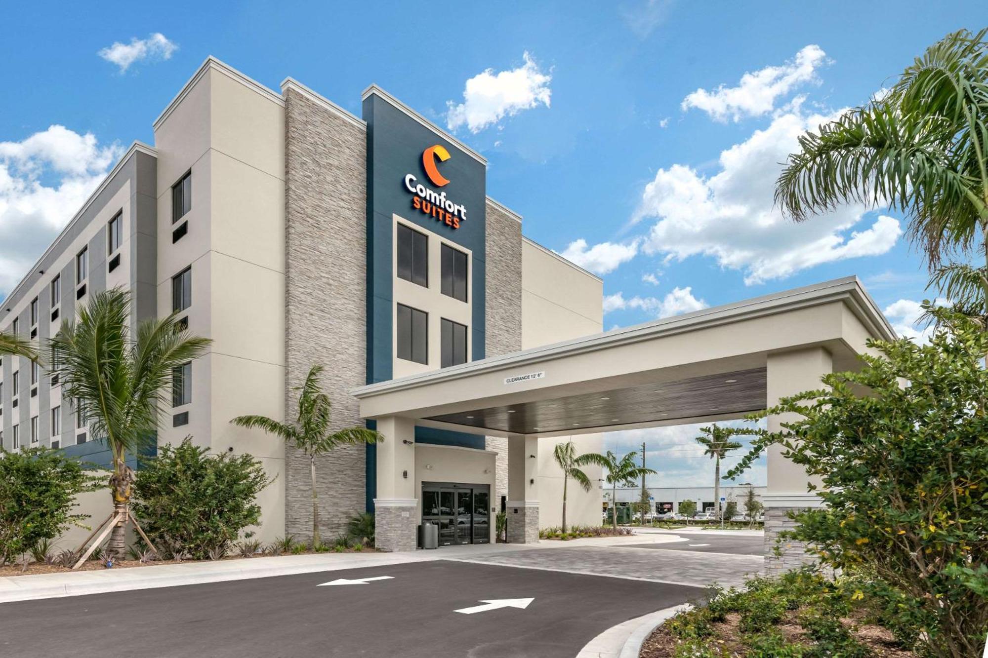 Comfort Suites Stuart-Hutchinson Island エクステリア 写真